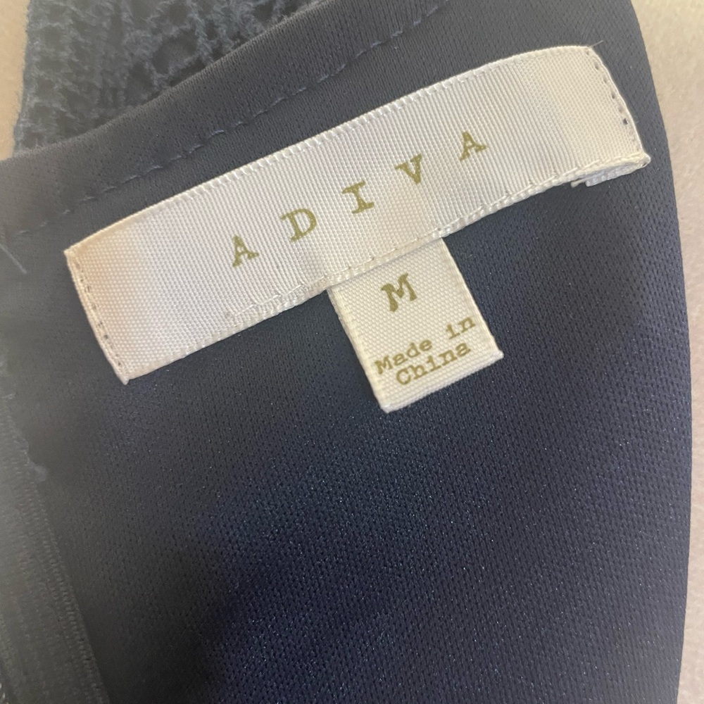 Adiva Black Sleeveless Lace Tank Top - Picture 5 of 7